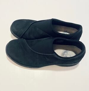 Merrell slip ons